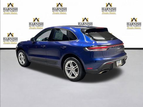 Used 2024 Porsche Macan Base image 8