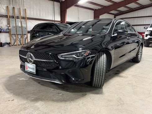 Used 2025 Mercedes-Benz CLA 250 image 3