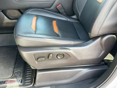 Used 2024 GMC Sierra 1500 AT4 w/ Technology Package AWD/4WD image 19