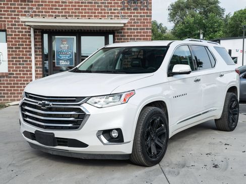 Used 2020 Chevrolet Traverse High Country AWD/4WD image 1