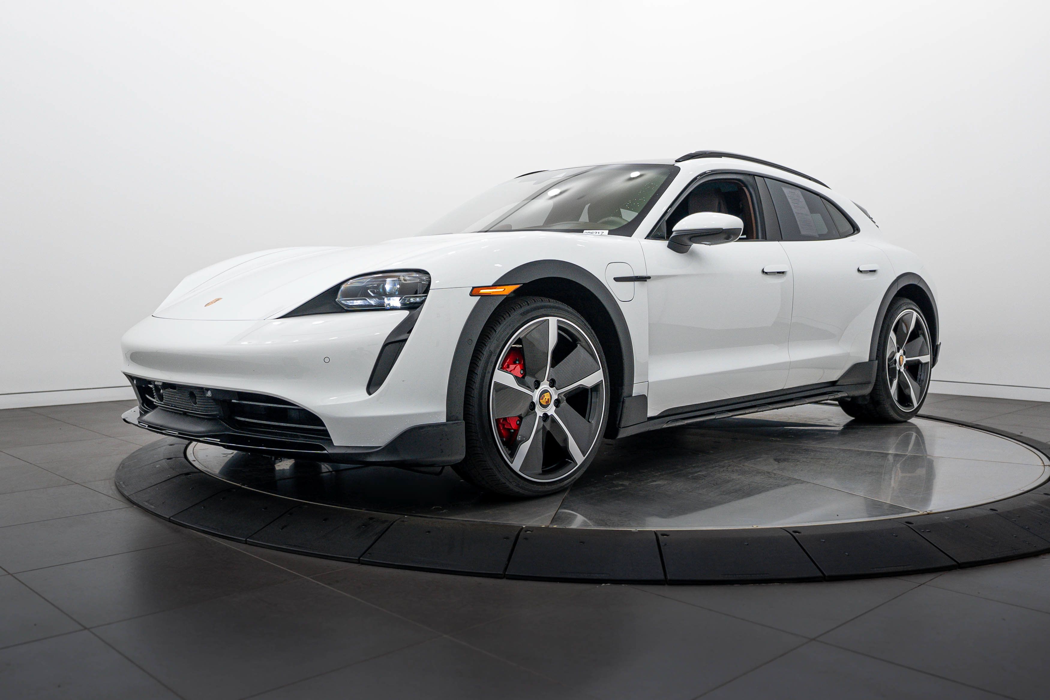 Certified 2023 Porsche Taycan 4S AWD/4WD image 1