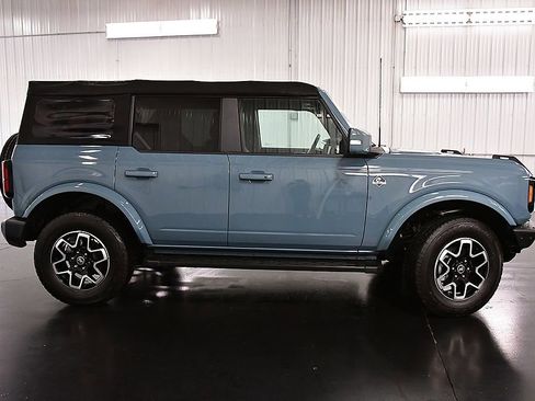 Used 2022 Ford Bronco Outer Banks AWD/4WD image 8
