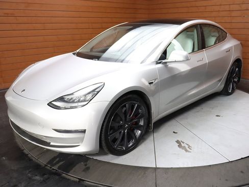 Used 2020 Tesla Model 3 Performance image 59