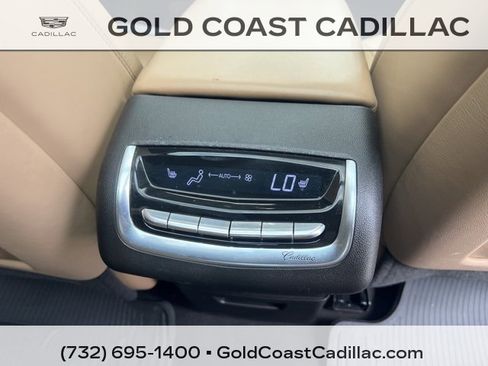 Used 2022 Cadillac XT6 Premium Luxury w/ Platinum Package image 9