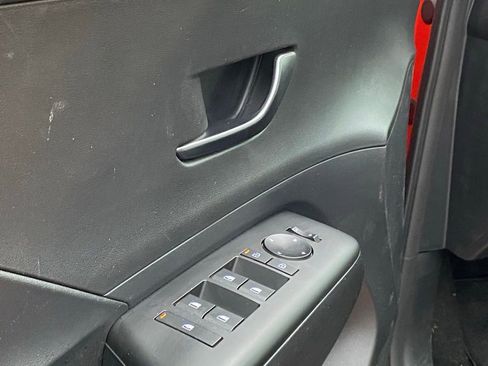 New 2026 Hyundai Kona SE AWD/4WD image 8