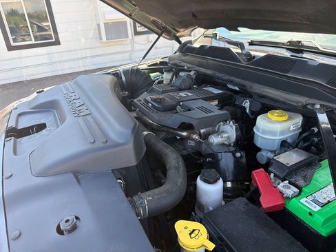 Used 2019 RAM 2500 Laramie AWD/4WD image 27