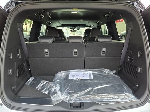 New 2026 INFINITI QX80 Autograph AWD/4WD image 18