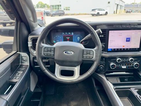 Used 2023 Ford F250 Lariat w/ Sport Appearance Package AWD/4WD image 16