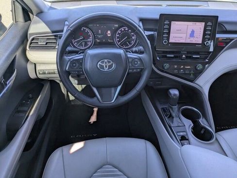 Used 2021 Toyota Camry SE w/ Convenience Package image 14