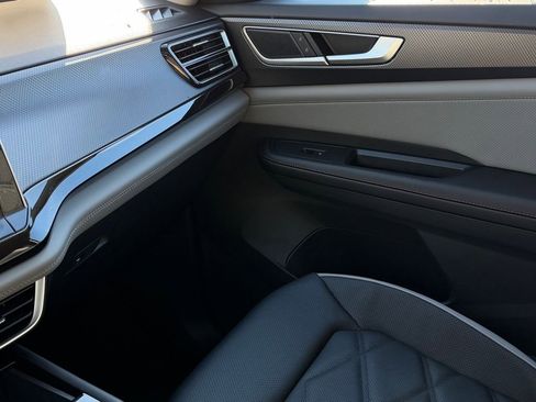 New 2026 Volkswagen Atlas Peak Edition image 38