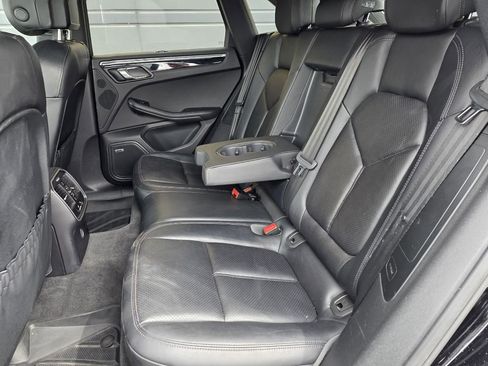 Used 2017 Porsche Macan S AWD/4WD image 18