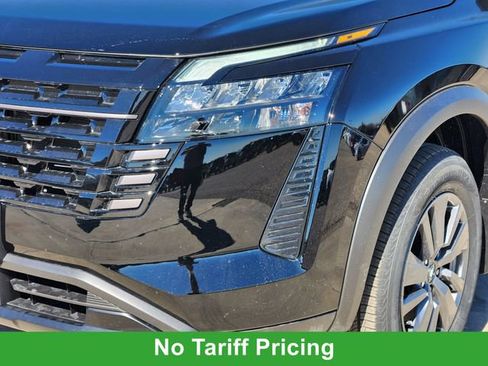 New 2026 Nissan Pathfinder SV image 6