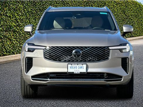 New 2026 Volvo XC90 B5 Ultra w/ Protection Package Premier AWD/4WD image 9