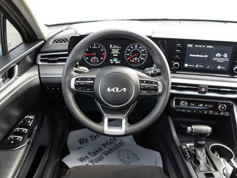 Used 2022 Kia K5 LXS FWD image 16