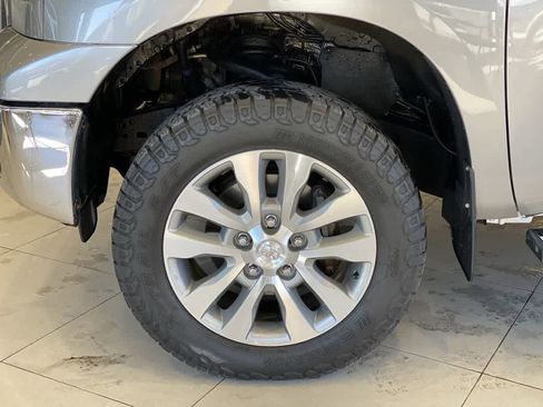 Used 2010 Toyota Tundra Limited image 13