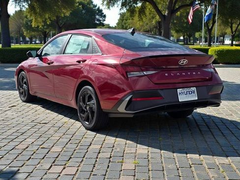 New 2026 Hyundai Elantra SEL Sport image 5