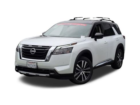 Used 2025 Nissan Pathfinder Platinum w/ Cargo Package FWD image 1