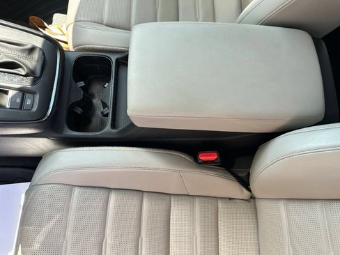Used 2024 Honda CR-V EX-L image 25
