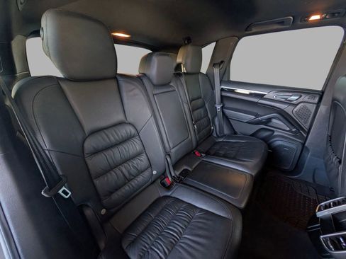 Used 2014 Porsche Cayenne AWD/4WD image 27