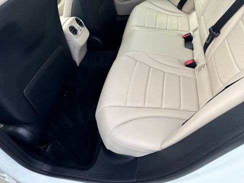Used 2016 Mercedes-Benz C 300 4MATIC Sedan image 19