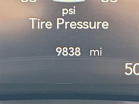 Certified 2024 Chrysler Pacifica Touring-L image 31