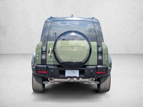 New 2026 Land Rover Defender 110 X-Dynamic SE AWD/4WD image 8