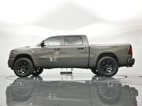 New 2026 RAM 1500 4x4 Crew Cab image 42