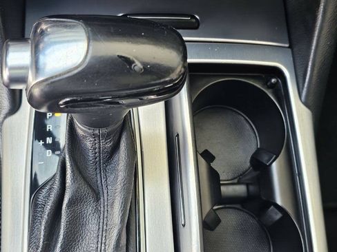 Used 2015 Kia K900 Premium RWD image 32