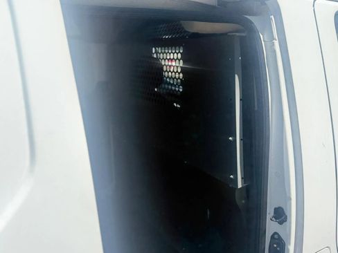Used 2015 Nissan NV200 SV w/ Technology Package FWD image 14