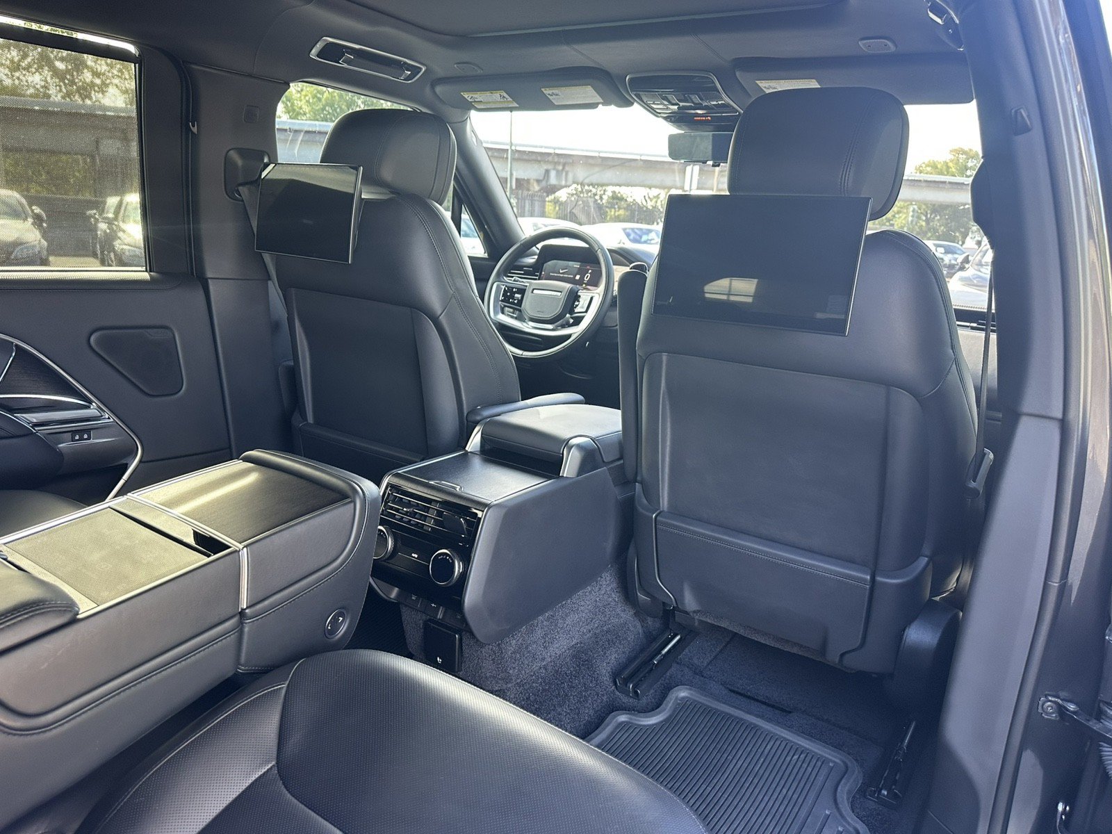 Used 2023 Land Rover Range Rover Long Wheelbase Autobiography AWD/4WD image 23