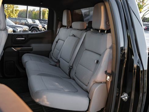 Used 2021 Chevrolet Silverado 1500 RST image 39