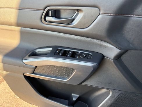 Certified 2025 Nissan Pathfinder Rock Creek image 30