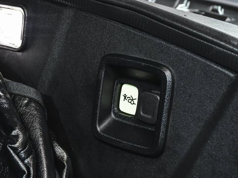 Used 2024 GMC Hummer EV 3X image 74