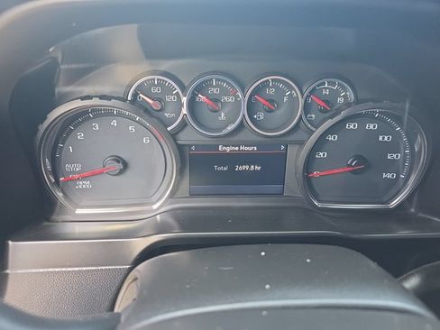 Used 2021 Chevrolet Silverado 1500 LT RWD image 8
