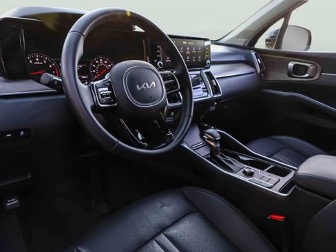 Certified 2023 Kia Sorento S AWD/4WD image 6