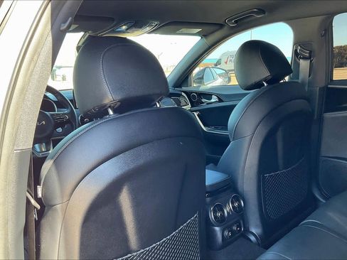 Certified 2023 Kia Stinger GT-Line image 12