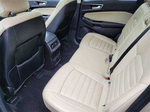 Used 2018 Ford Edge SEL w/ Equipment Group 201A image 15