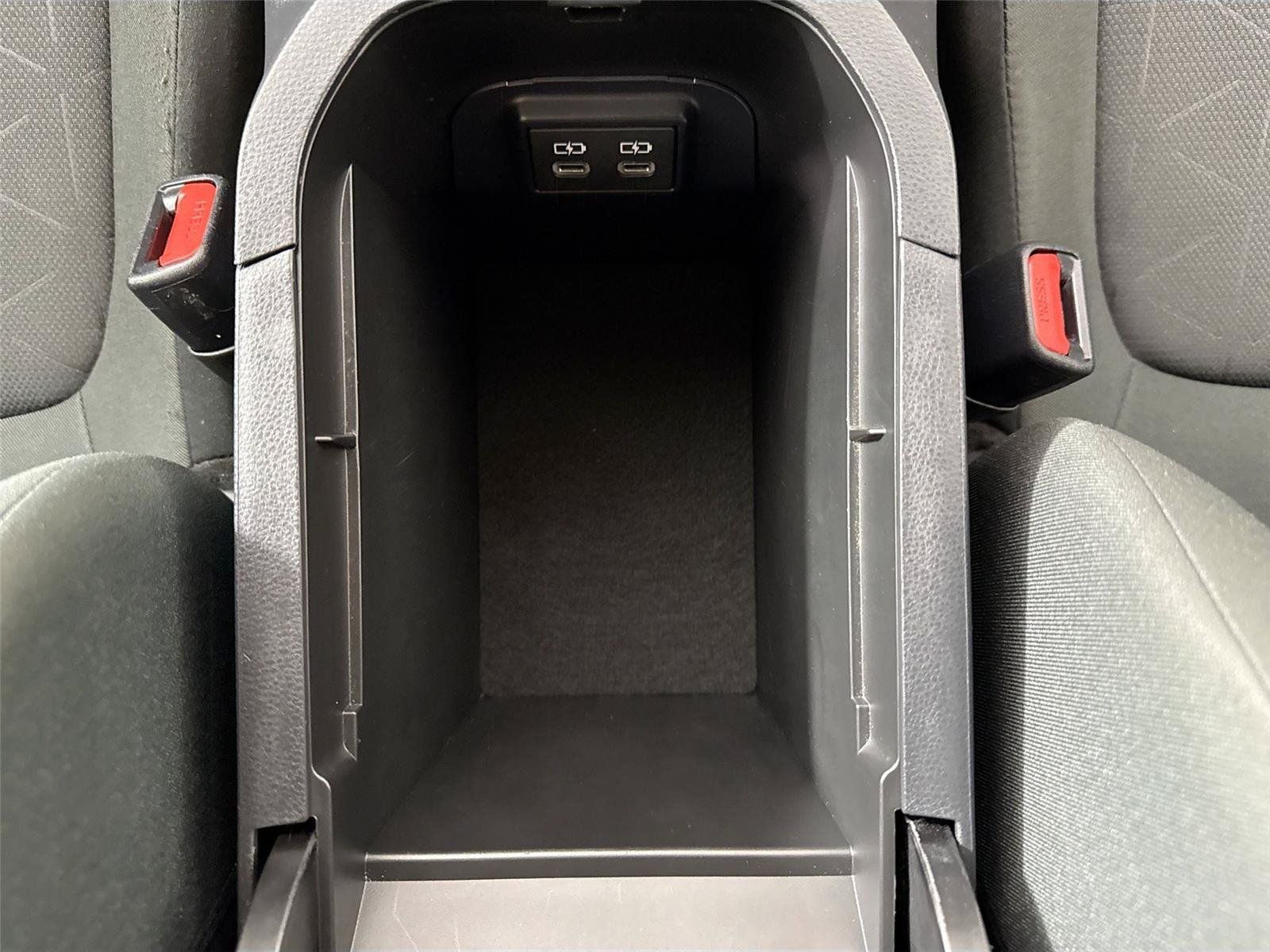 Certified 2025 Toyota RAV4 XLE FWD image 30