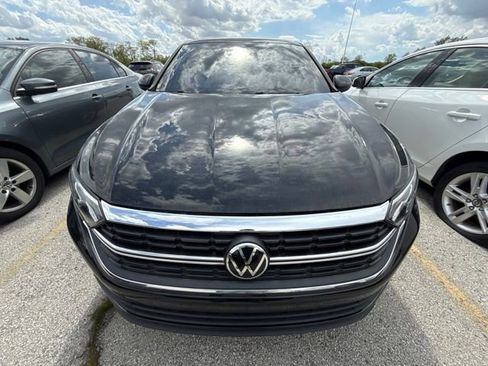 Used 2022 Volkswagen Jetta SE FWD image 8
