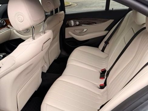 Used 2018 Mercedes-Benz E 300 image 12