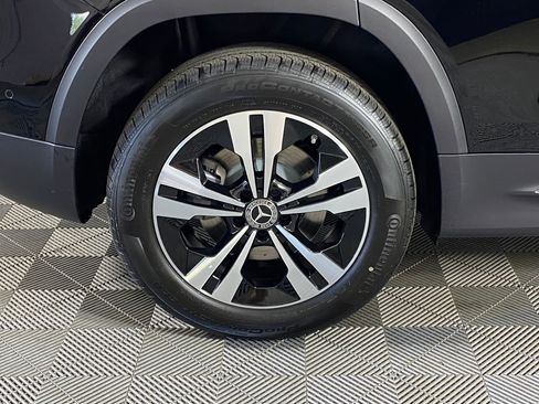 New 2025 Mercedes-Benz GLB 250 4MATIC image 10