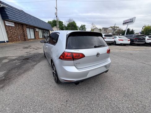 Used 2016 Volkswagen GTI S FWD image 38