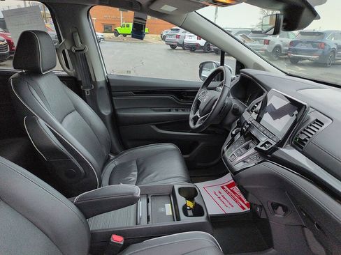 Used 2024 Honda Odyssey Elite image 7