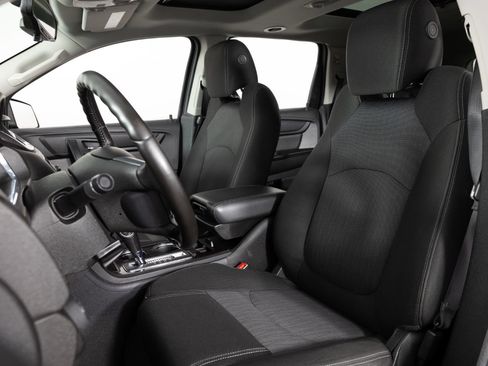 Used 2017 Chevrolet Traverse LT w/ True North Edition AWD/4WD image 15
