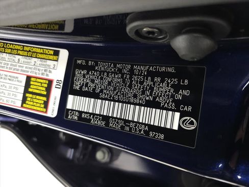 Used 2025 Lexus ES 350 w/ Luxury Package image 38