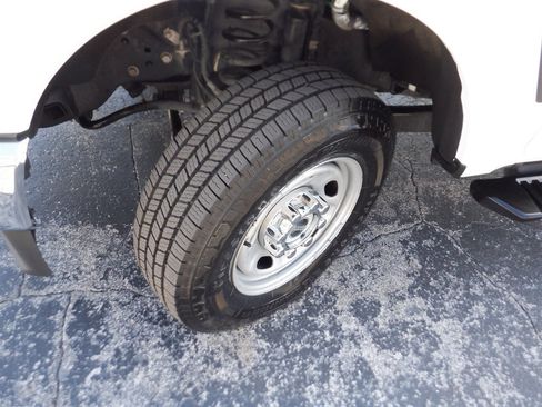 Used 2024 Ford F250 XL w/ FX4 Off-Road Package AWD/4WD image 25