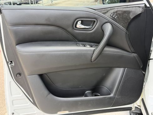 Used 2020 INFINITI QX80 Luxe w/ 22" Wheel Package RWD image 10