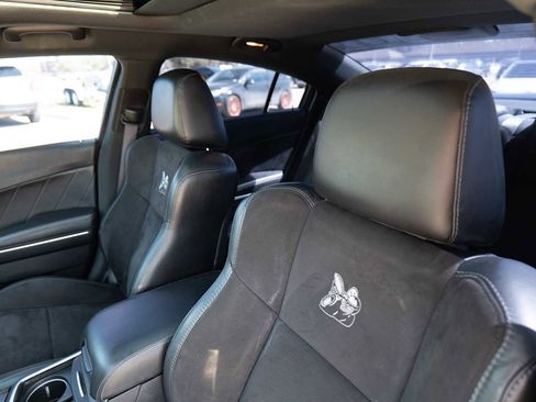Used 2017 Dodge Charger R/T Scat Pack image 11