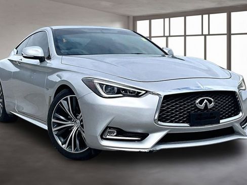 Used 2017 INFINITI Q60 w/ Premium Plus Package 3.0T image 3