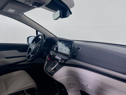 New 2026 Honda Odyssey EX-L image 7